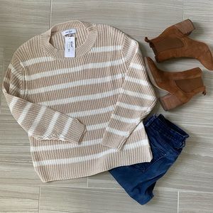 NWT Spring Knit Pull Over